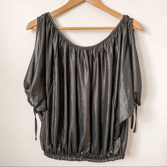 Easel Black Open Sleeve Tie String Blouse - Picture 4 of 11